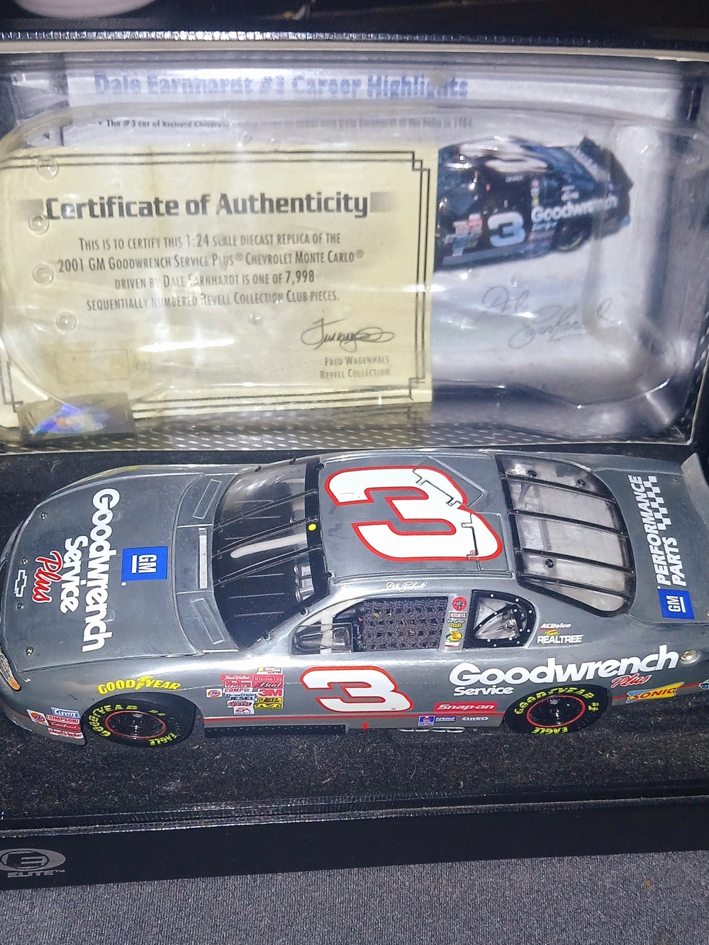 2001 Dale Earnhardt Sr. #3 GM Goodwrench Diecast Collectable w/ COA Limited-Edit